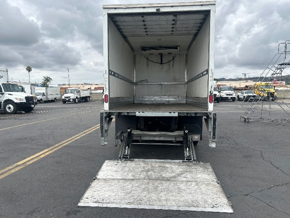 Refrigerated Truck-Light and Medium Duty Trucks-Hino-2019-268-Torrance-CA-193,391\n\t\tmiles-$ 39,750 - Image 9