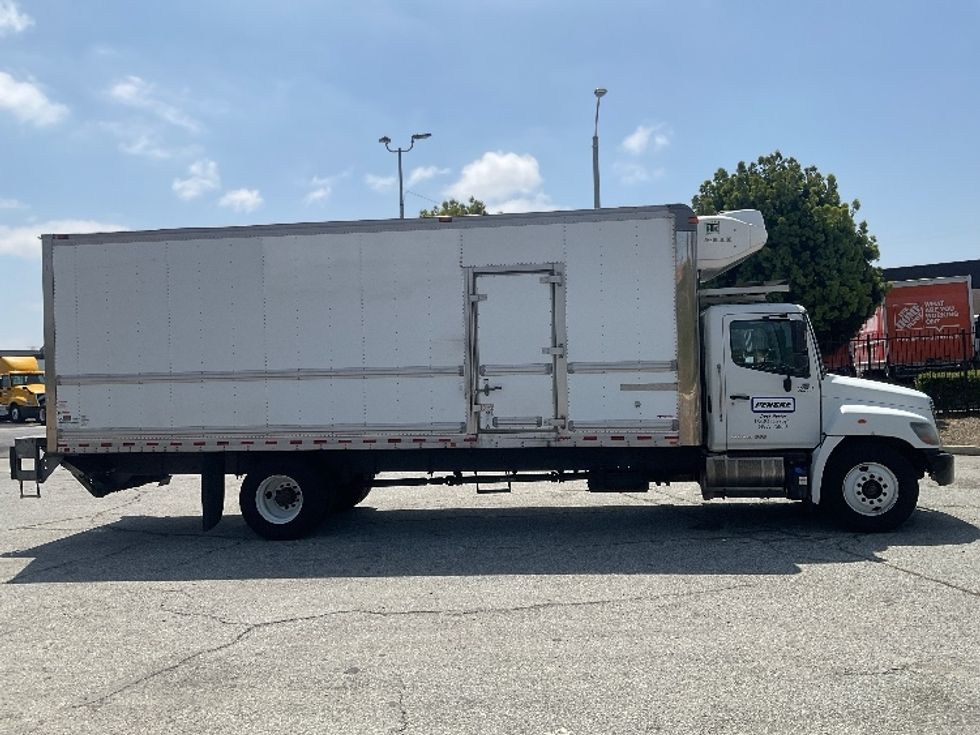 Refrigerated Truck-Light and Medium Duty Trucks-Hino-2019-268-Torrance-CA-193,465\n\t\tmiles-$ 61,000 - Image 15