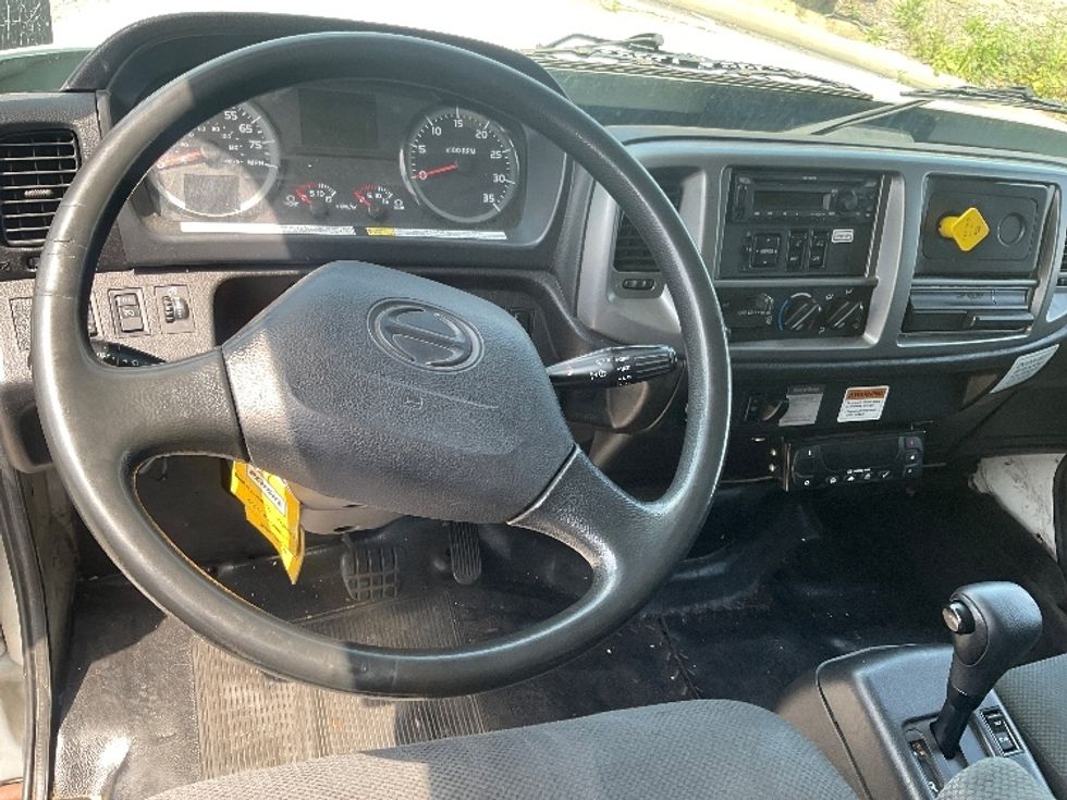 Refrigerated Truck-Light and Medium Duty Trucks-Hino-2019-268-Torrance-CA-193,465\n\t\tmiles-$ 61,000 - Image 18