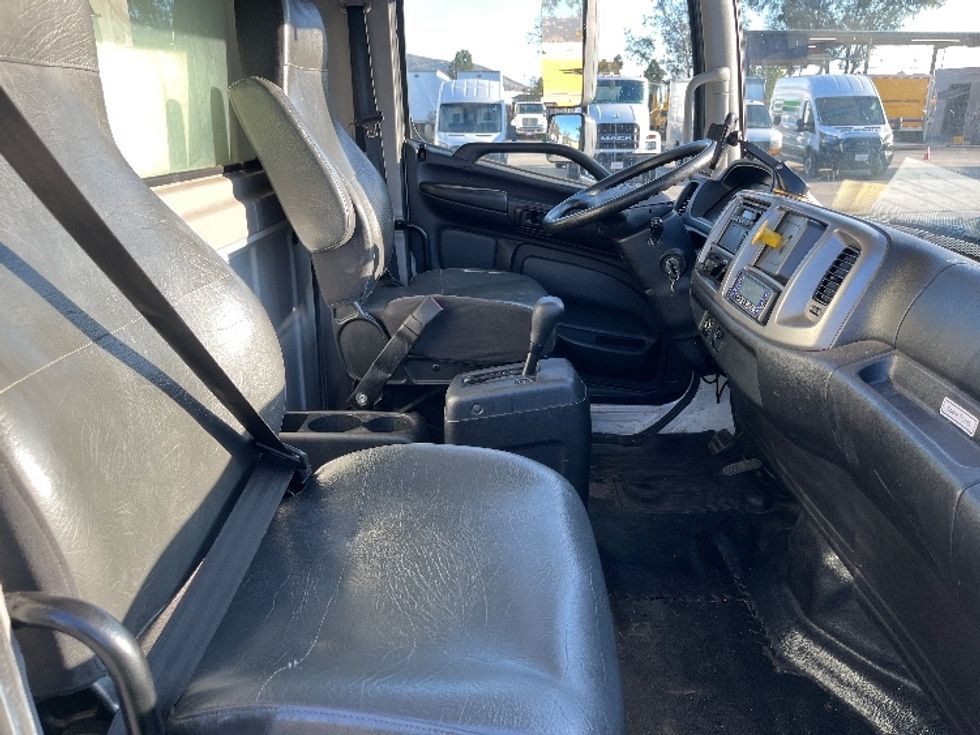 Refrigerated Truck-Light and Medium Duty Trucks-Hino-2019-268-Torrance-CA-318,512\n\t\tmiles-$ 34,250 - Image 18