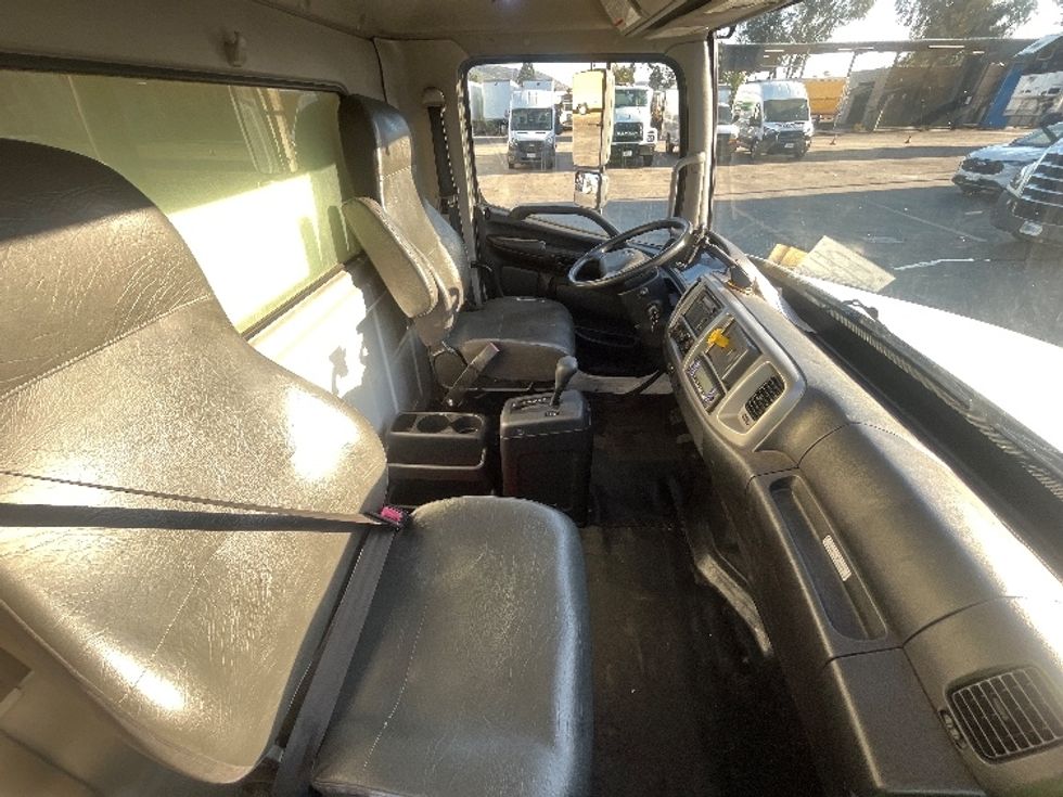 Refrigerated Truck-Light and Medium Duty Trucks-Hino-2019-268-Torrance-CA-318,512\n\t\tmiles-$ 34,250 - Image 21