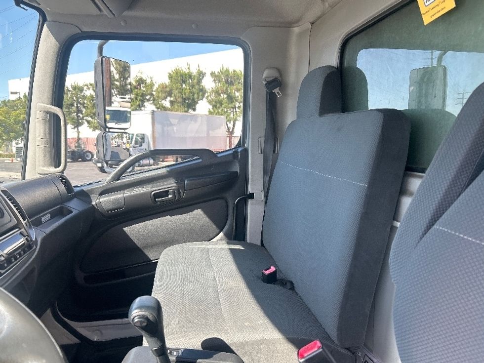 Refrigerated Truck-Light and Medium Duty Trucks-Hino-2019-268-Torrance-CA-85,723\n\t\tmiles-$ 58,750 - Image 19
