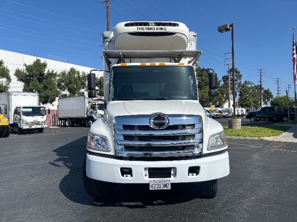 Refrigerated Truck-Light and Medium Duty Trucks-Hino-2019-268-Torrance-CA-85,723\n\t\tmiles-$ 58,750 - Image 2