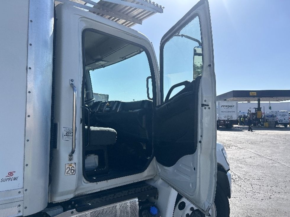 Refrigerated Truck-Light and Medium Duty Trucks-Hino-2019-268-Torrance-CA-85,723\n\t\tmiles-$ 58,750 - Image 20