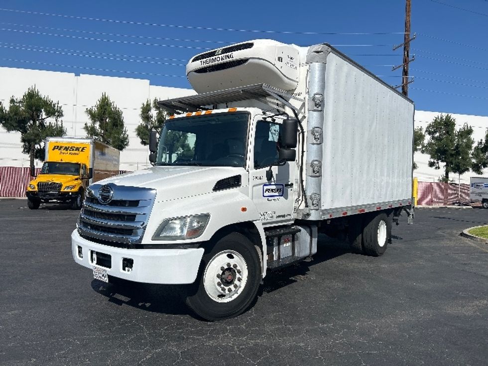 Refrigerated Truck-Light and Medium Duty Trucks-Hino-2019-268-Torrance-CA-85,723\n\t\tmiles-$ 58,750 - Image 3