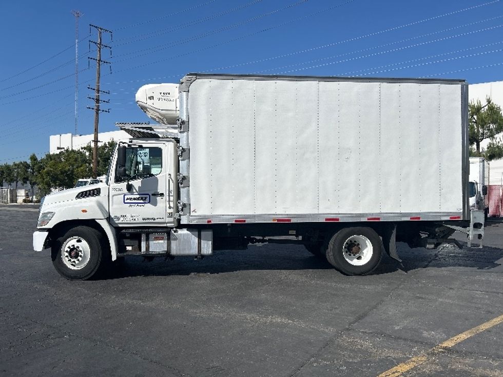 Refrigerated Truck-Light and Medium Duty Trucks-Hino-2019-268-Torrance-CA-85,723\n\t\tmiles-$ 58,750 - Image 4