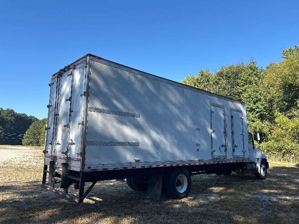 Refrigerated Truck-Light and Medium Duty Trucks-Hino-2019-268-Villa Rica-GA-321,796\n\t\tmiles-$ 27,000 - Image 13