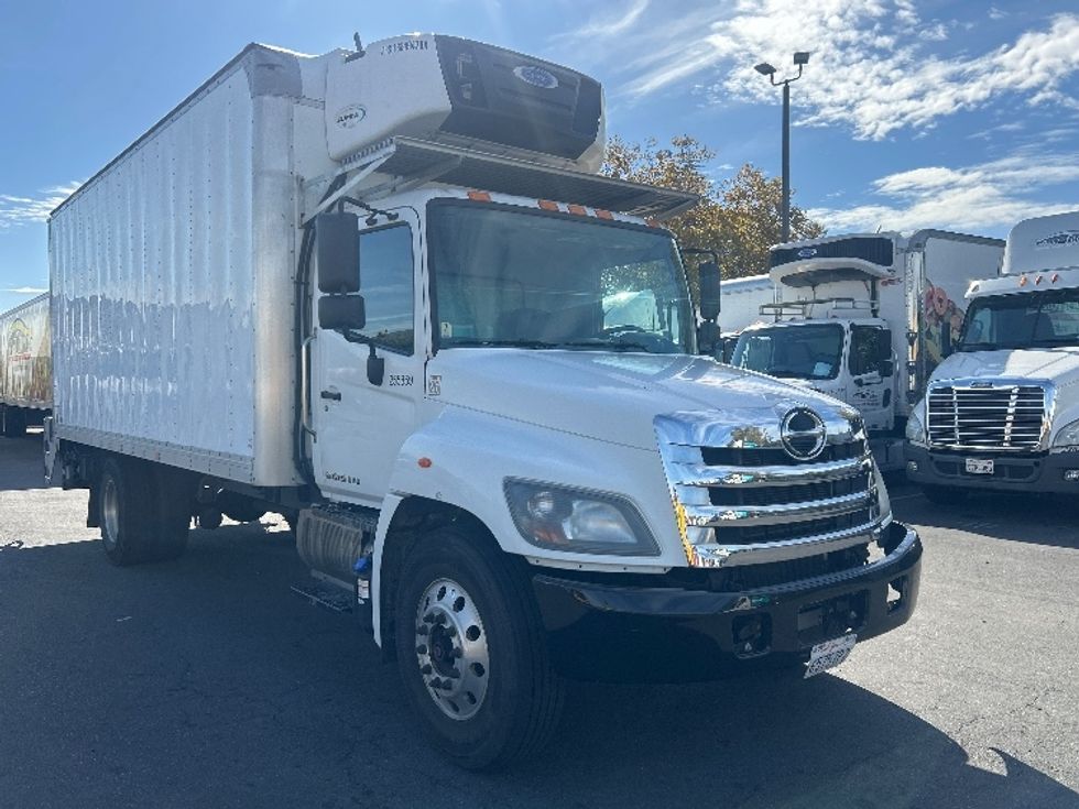 Refrigerated Truck-Light and Medium Duty Trucks-Hino-2019-268-West Sacramento-CA-293,008\n\t\tmiles-$ 33,250 - Image 1