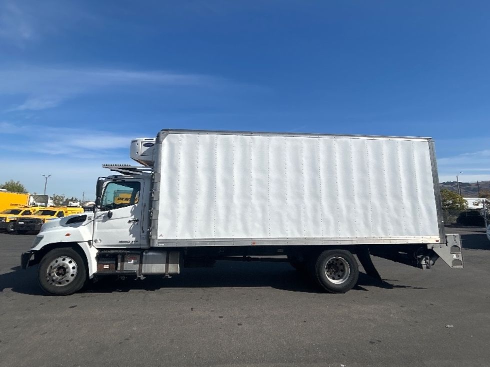 Refrigerated Truck-Light and Medium Duty Trucks-Hino-2019-268-West Sacramento-CA-293,008\n\t\tmiles-$ 33,250 - Image 4
