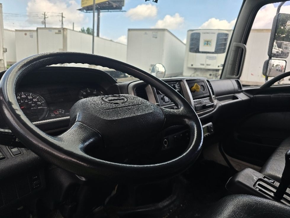 Refrigerated Truck-Light and Medium Duty Trucks-Hino-2019-338-Atlanta (Forest Park)-GA-199,840\n\t\tmiles-$ 44,500 - Image 17