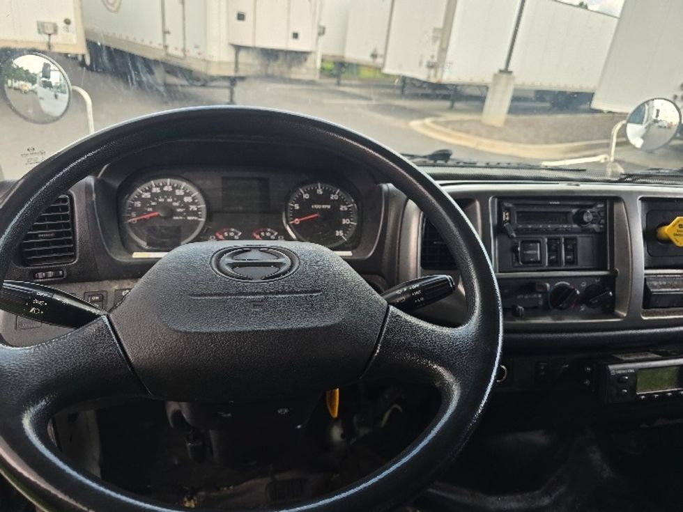 Refrigerated Truck-Light and Medium Duty Trucks-Hino-2019-338-Atlanta (Forest Park)-GA-199,840\n\t\tmiles-$ 44,500 - Image 18