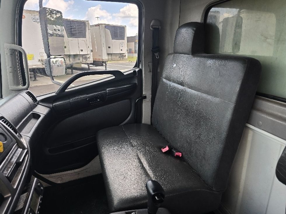Refrigerated Truck-Light and Medium Duty Trucks-Hino-2019-338-Atlanta (Forest Park)-GA-199,840\n\t\tmiles-$ 44,500 - Image 19