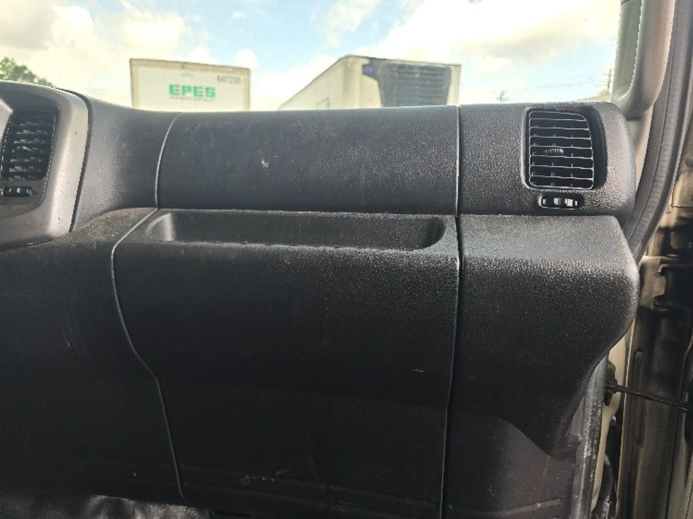 Refrigerated Truck-Light and Medium Duty Trucks-Hino-2019-338-Atlanta (Forest Park)-GA-199,840\n\t\tmiles-$ 44,500 - Image 21