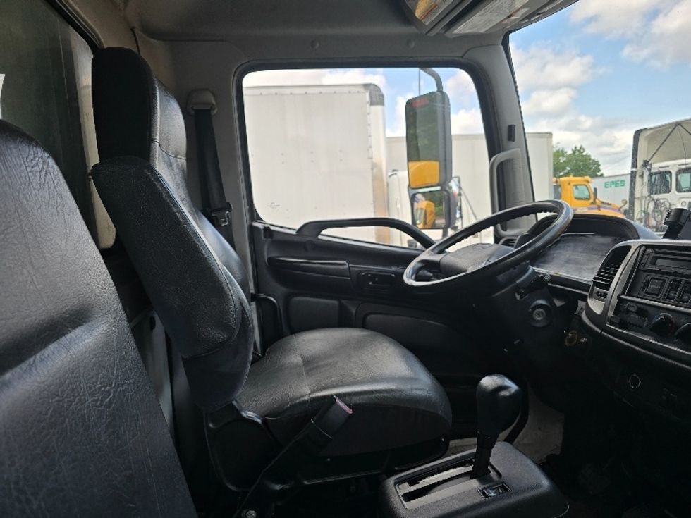 Refrigerated Truck-Light and Medium Duty Trucks-Hino-2019-338-Atlanta (Forest Park)-GA-199,840\n\t\tmiles-$ 44,500 - Image 22