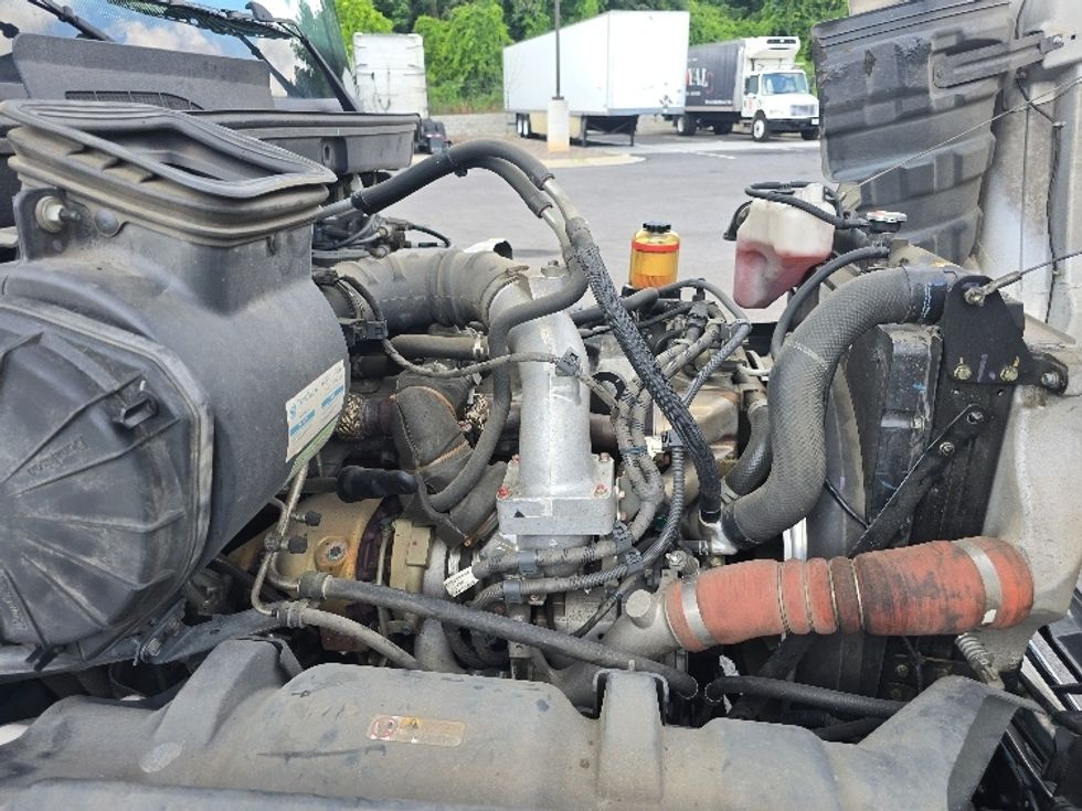 Refrigerated Truck-Light and Medium Duty Trucks-Hino-2019-338-Atlanta (Forest Park)-GA-199,840\n\t\tmiles-$ 44,500 - Image 24