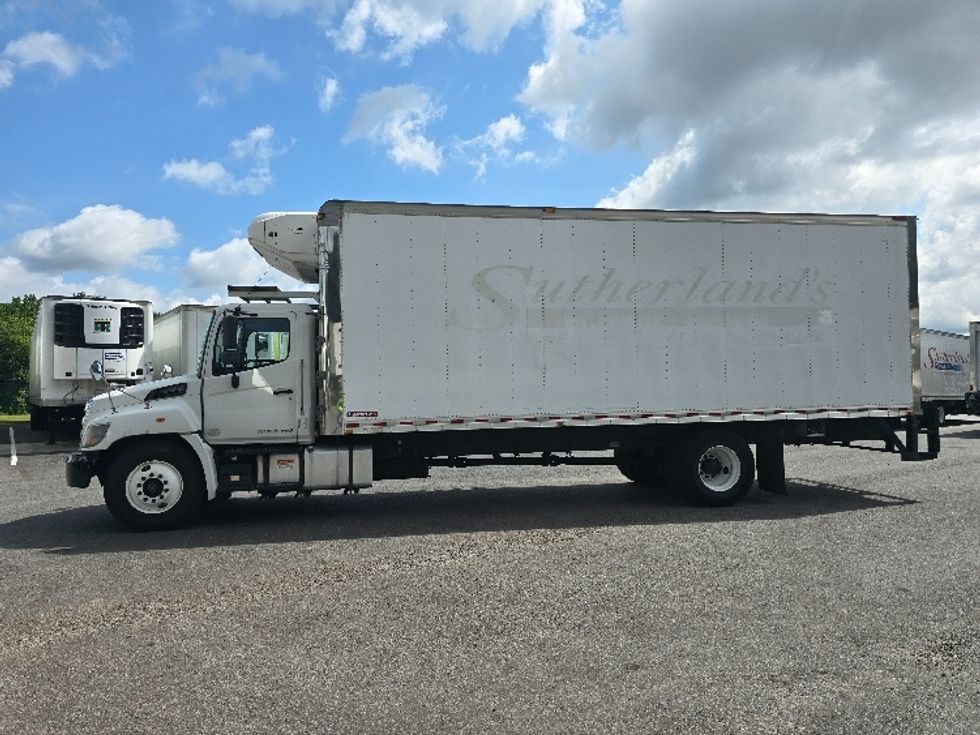 Refrigerated Truck-Light and Medium Duty Trucks-Hino-2019-338-Atlanta (Forest Park)-GA-199,840\n\t\tmiles-$ 44,500 - Image 4