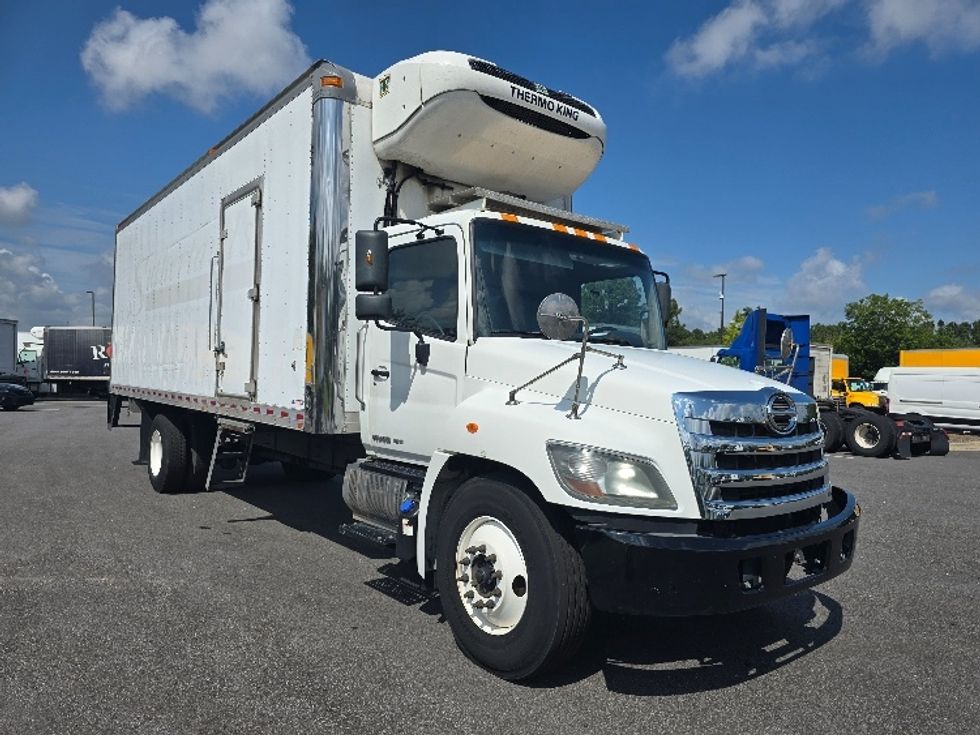 Refrigerated Truck-Light and Medium Duty Trucks-Hino-2019-338-Atlanta (Forest Park)-GA-207,673\n\t\tmiles-$ 37,250 - Image 1