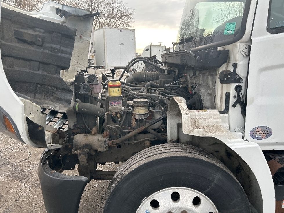 Refrigerated Truck-Light and Medium Duty Trucks-Hino-2019-338-Brooklyn Park-MN-133,000\n\t\tmiles-$ 52,500 - Image 23