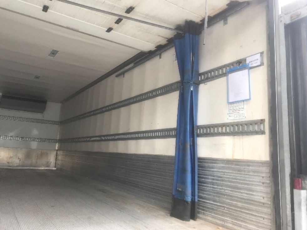 Refrigerated Truck-Light and Medium Duty Trucks-Hino-2019-338-Brooklyn Park-MN-136,432\n\t\tmiles-$ 54,500 - Image 26