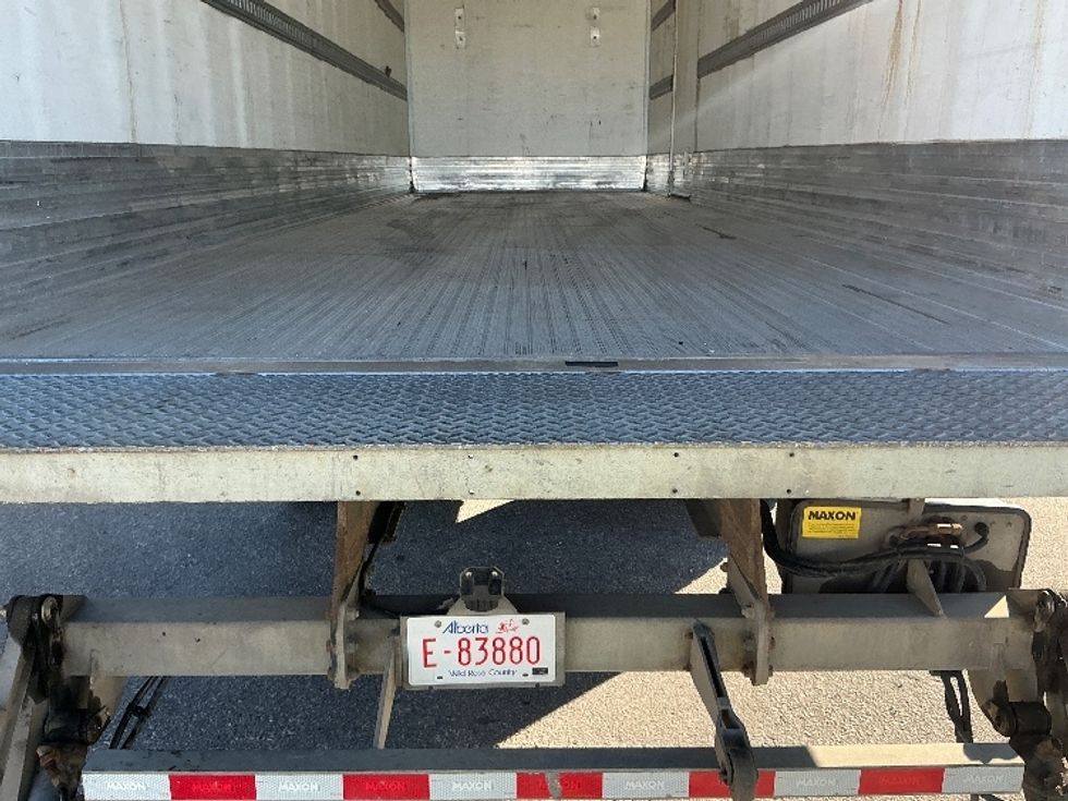 Refrigerated Truck-Light and Medium Duty Trucks-Hino-2019-338-Calgary-AB-275,313\n\t\tkm-$ 70,250 - Image 10