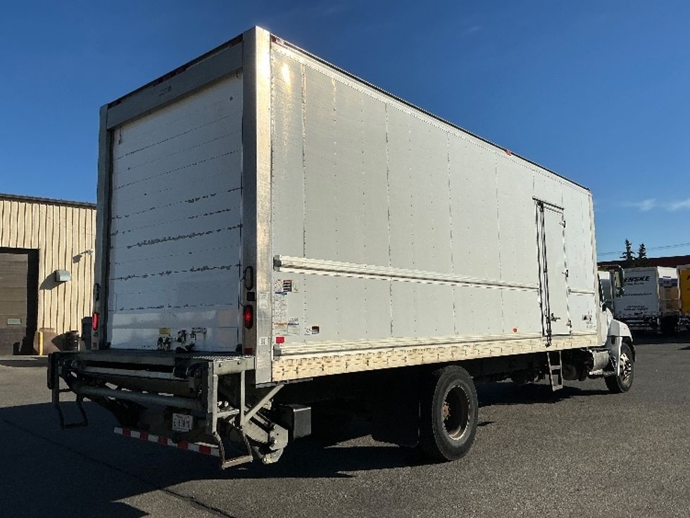 Refrigerated Truck-Light and Medium Duty Trucks-Hino-2019-338-Calgary-AB-275,313\n\t\tkm-$ 70,250 - Image 13