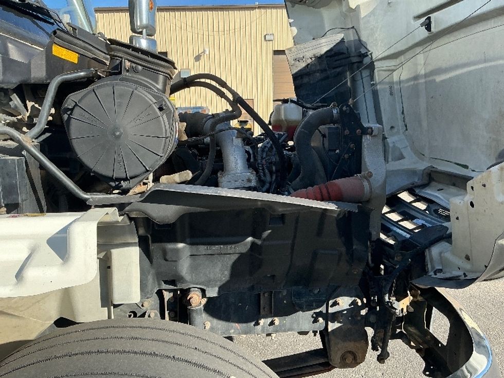Refrigerated Truck-Light and Medium Duty Trucks-Hino-2019-338-Calgary-AB-275,313\n\t\tkm-$ 70,250 - Image 23