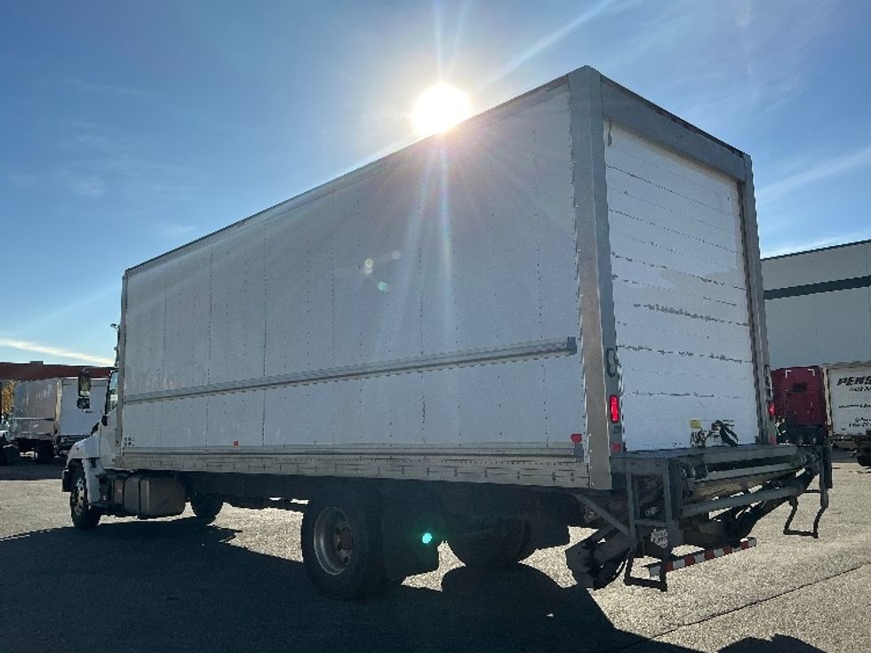 Refrigerated Truck-Light and Medium Duty Trucks-Hino-2019-338-Calgary-AB-275,313\n\t\tkm-$ 70,250 - Image 6