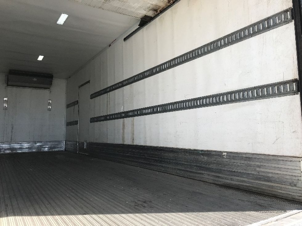 Refrigerated Truck-Light and Medium Duty Trucks-Hino-2019-338-Calgary-AB-280,862\n\t\tkm-$ 76,750 - Image 12