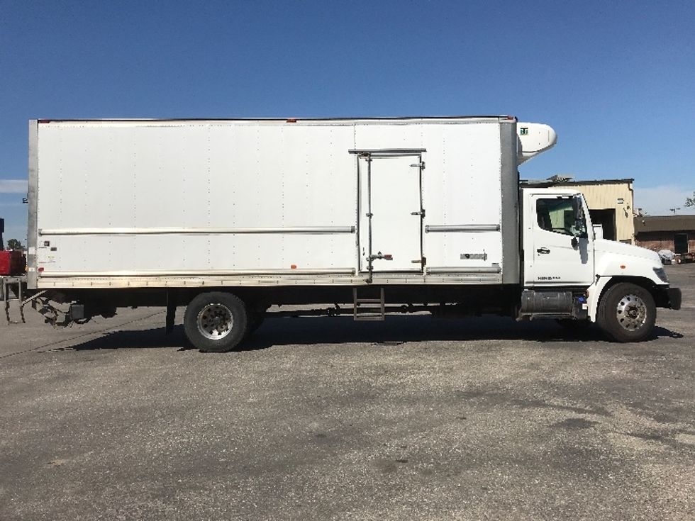 Refrigerated Truck-Light and Medium Duty Trucks-Hino-2019-338-Calgary-AB-280,862\n\t\tkm-$ 76,750 - Image 15