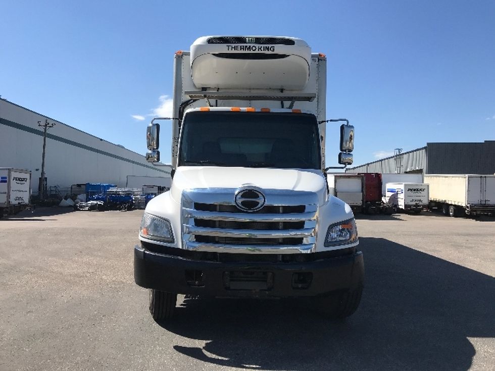 Refrigerated Truck-Light and Medium Duty Trucks-Hino-2019-338-Calgary-AB-280,862\n\t\tkm-$ 76,750 - Image 2