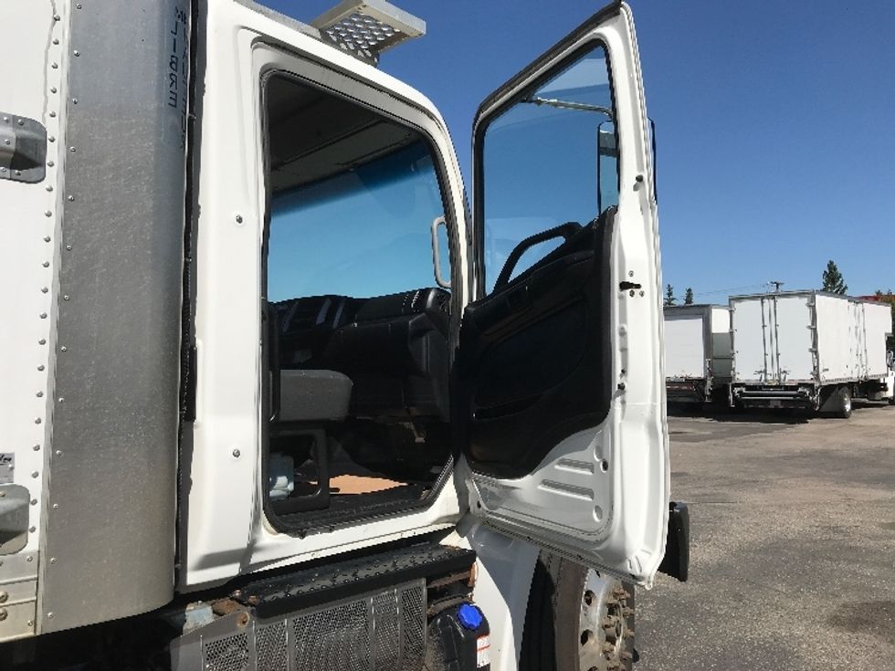 Refrigerated Truck-Light and Medium Duty Trucks-Hino-2019-338-Calgary-AB-280,862\n\t\tkm-$ 76,750 - Image 20