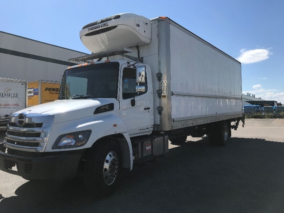 Refrigerated Truck-Light and Medium Duty Trucks-Hino-2019-338-Calgary-AB-280,862\n\t\tkm-$ 76,750 - Image 3