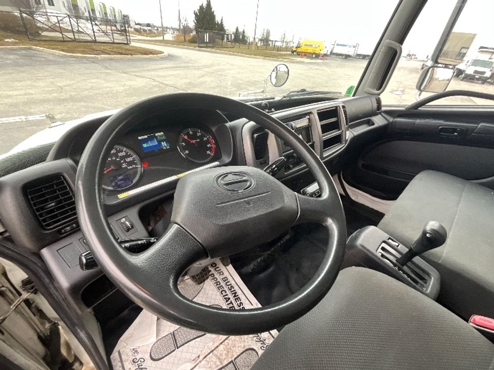 Refrigerated Truck-Light and Medium Duty Trucks-Hino-2019-338-Cambridge-ON-138,447\n\t\tkm-$ 76,750 - Image 17