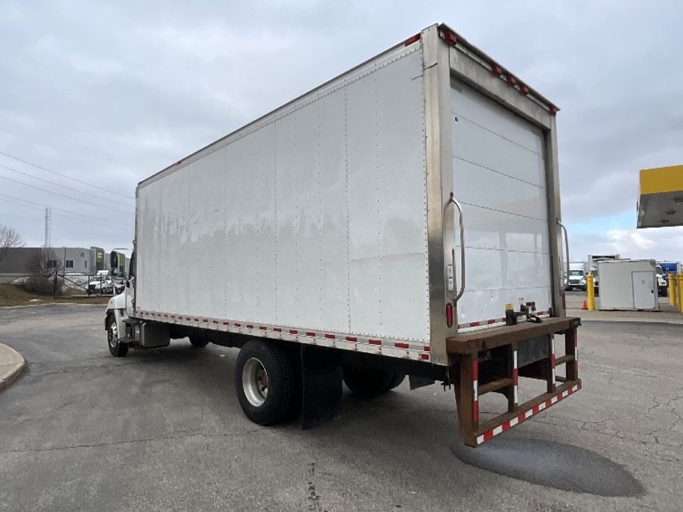 Refrigerated Truck-Light and Medium Duty Trucks-Hino-2019-338-Cambridge-ON-138,447\n\t\tkm-$ 76,750 - Image 6