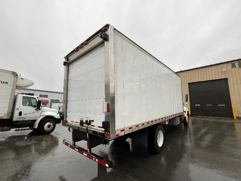 Refrigerated Truck-Light and Medium Duty Trucks-Hino-2019-338-Delta-BC-197,988\n\t\tkm-$ 66,000 - Image 12