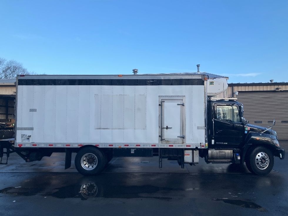 Refrigerated Truck-Light and Medium Duty Trucks-Hino-2019-338-Edison-NJ-171,032\n\t\tmiles-$ 32,000 - Image 15