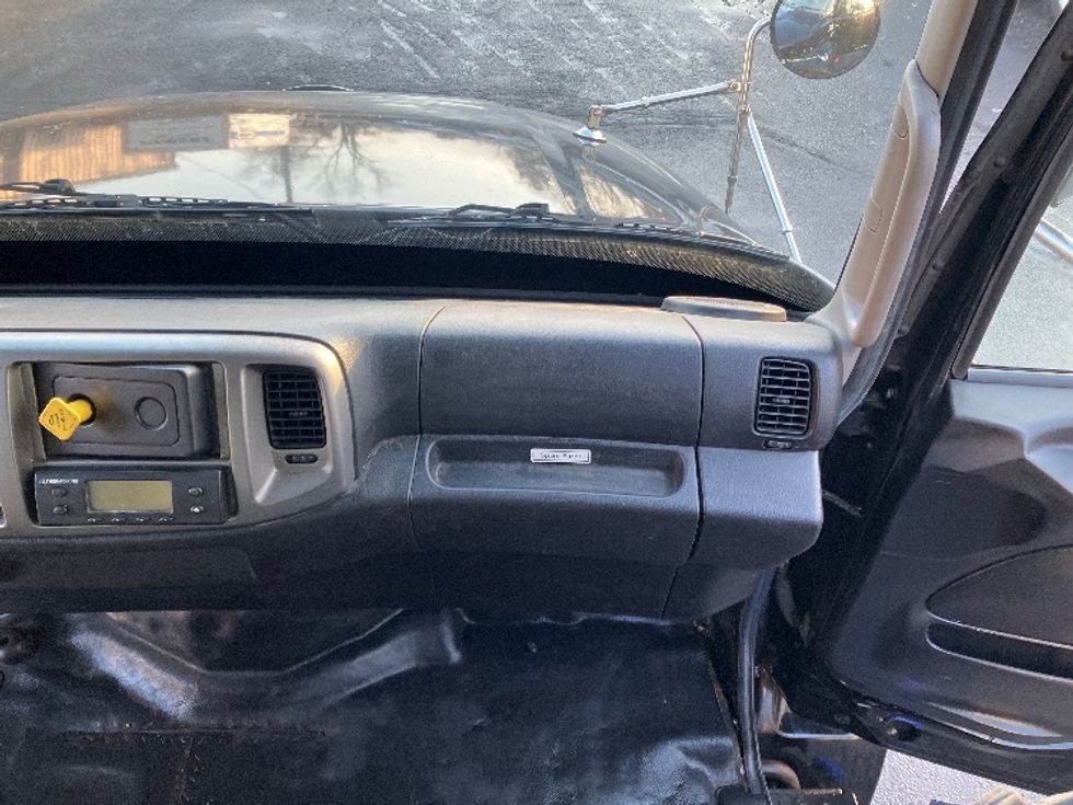 Refrigerated Truck-Light and Medium Duty Trucks-Hino-2019-338-Edison-NJ-171,032\n\t\tmiles-$ 32,000 - Image 21