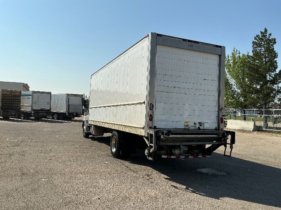 Refrigerated Truck-Light and Medium Duty Trucks-Hino-2019-338-Edmonton-AB-191,690\n\t\tkm-$ 82,750 - Image 6