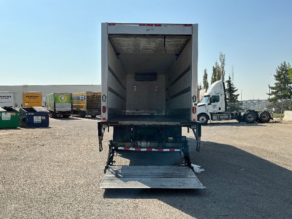 Refrigerated Truck-Light and Medium Duty Trucks-Hino-2019-338-Edmonton-AB-191,690\n\t\tkm-$ 82,750 - Image 9