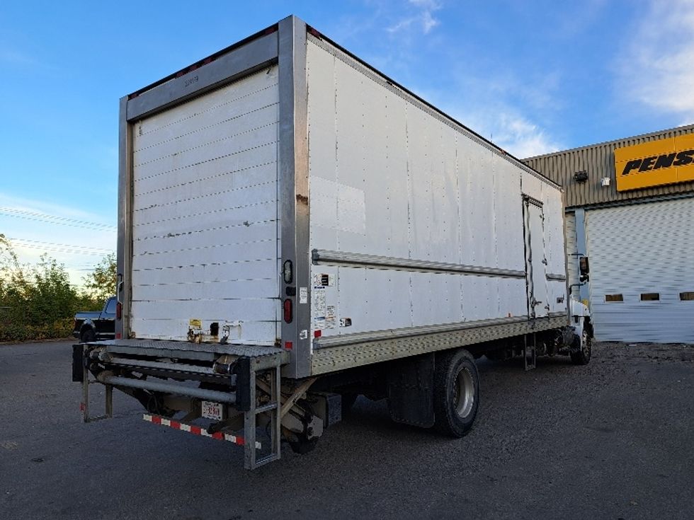Refrigerated Truck-Light and Medium Duty Trucks-Hino-2019-338-Edmonton-AB-218,909\n\t\tkm-$ 77,500 - Image 13