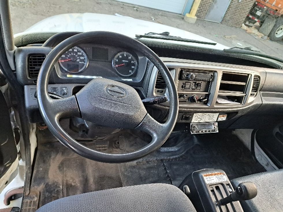 Refrigerated Truck-Light and Medium Duty Trucks-Hino-2019-338-Edmonton-AB-218,909\n\t\tkm-$ 77,500 - Image 18