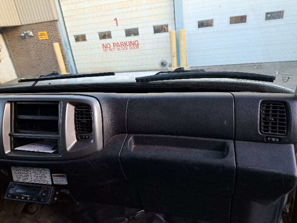 Refrigerated Truck-Light and Medium Duty Trucks-Hino-2019-338-Edmonton-AB-218,909\n\t\tkm-$ 77,500 - Image 21