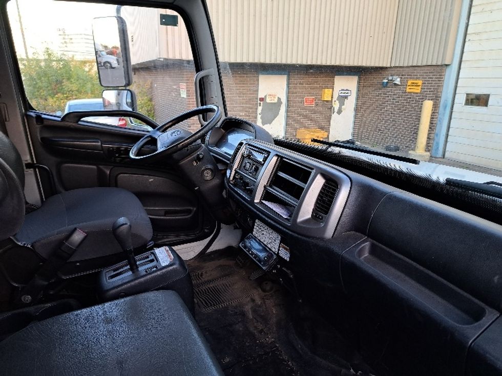 Refrigerated Truck-Light and Medium Duty Trucks-Hino-2019-338-Edmonton-AB-218,909\n\t\tkm-$ 77,500 - Image 22