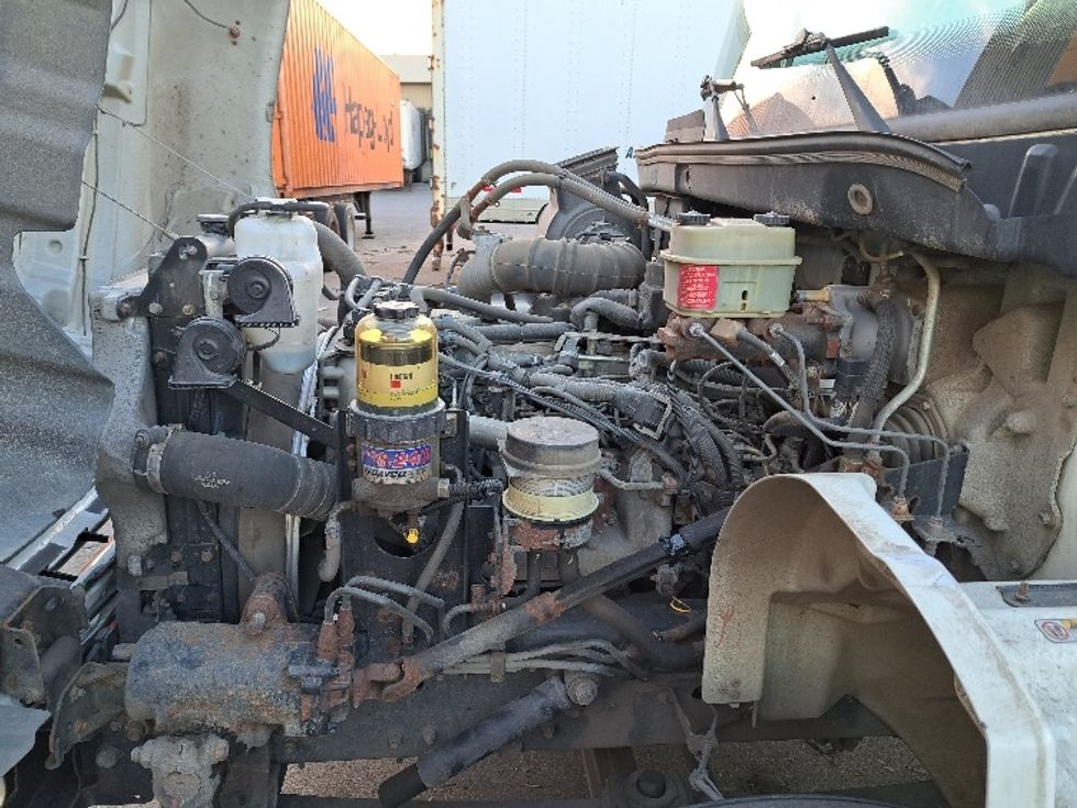 Refrigerated Truck-Light and Medium Duty Trucks-Hino-2019-338-Edmonton-AB-218,909\n\t\tkm-$ 77,500 - Image 24