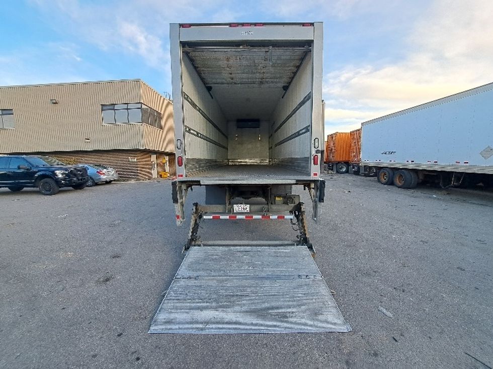Refrigerated Truck-Light and Medium Duty Trucks-Hino-2019-338-Edmonton-AB-218,909\n\t\tkm-$ 77,500 - Image 9