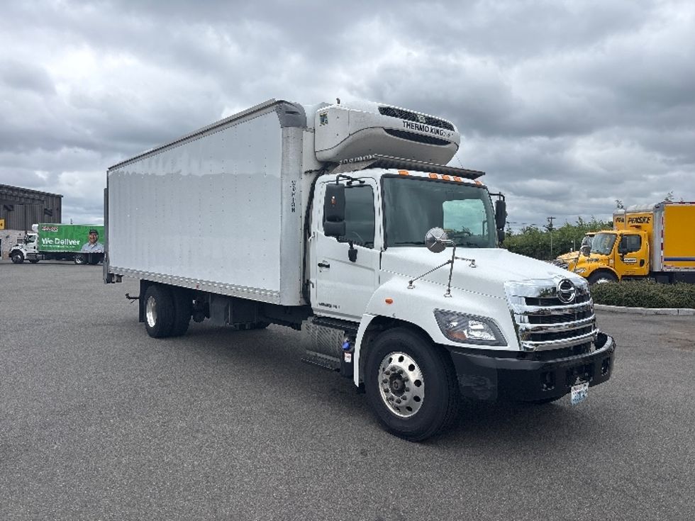Refrigerated Truck-Light and Medium Duty Trucks-Hino-2019-338-Everett-WA-111,157\n\t\tmiles-$ 56,000 - Image 1