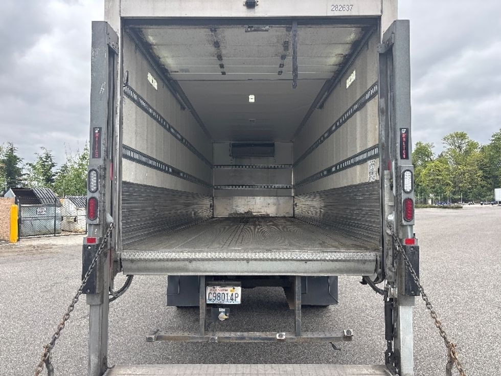 Refrigerated Truck-Light and Medium Duty Trucks-Hino-2019-338-Everett-WA-111,157\n\t\tmiles-$ 56,000 - Image 8