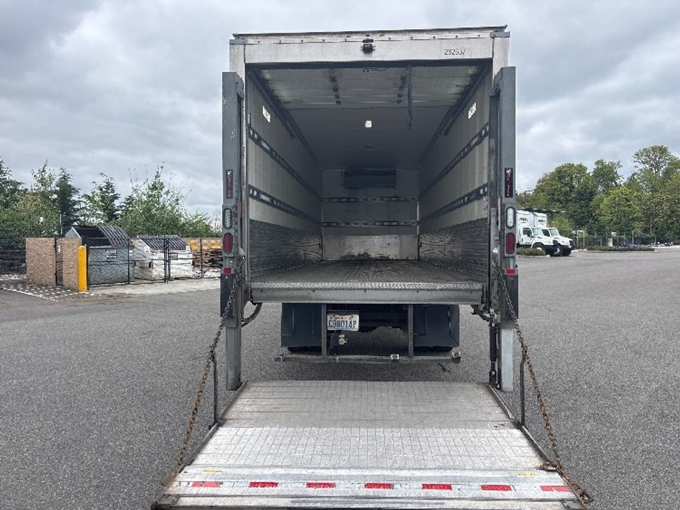 Refrigerated Truck-Light and Medium Duty Trucks-Hino-2019-338-Everett-WA-111,157\n\t\tmiles-$ 56,000 - Image 9