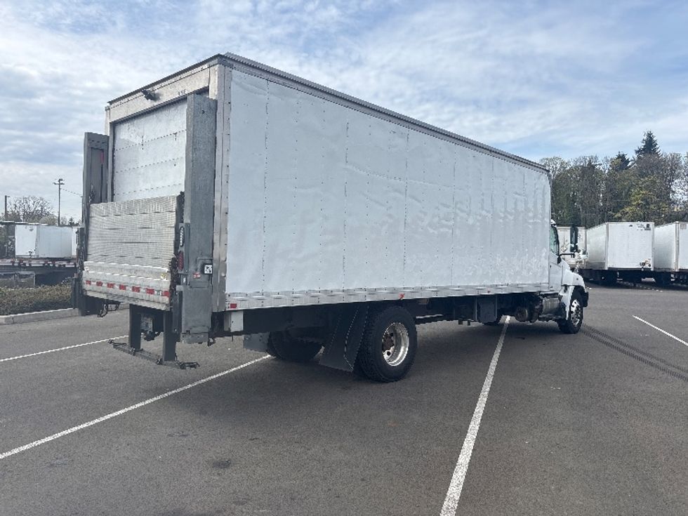 Refrigerated Truck-Light and Medium Duty Trucks-Hino-2019-338-Everett-WA-139,724\n\t\tmiles-$ 52,750 - Image 13