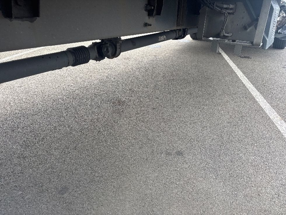 Refrigerated Truck-Light and Medium Duty Trucks-Hino-2019-338-Everett-WA-139,724\n\t\tmiles-$ 52,750 - Image 14